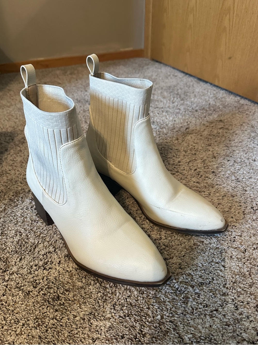 CL by Laundry Women’s White Ankle Bootie